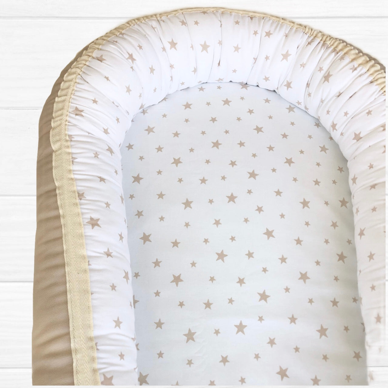 Nido colecho estrellas beige