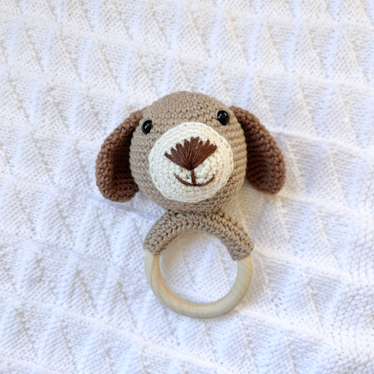 Sonajero amigurumi perrito