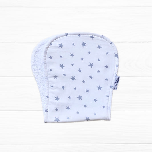 Baby burp estrellas gris