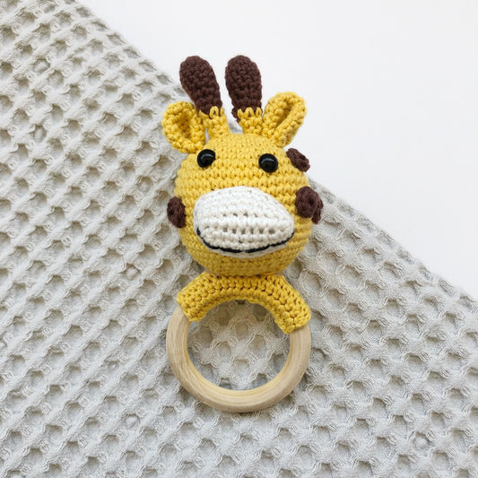 Sonajero amigurumi jirafa