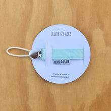 Cargar imagen en el visor de la galería, Porta chupete celeste agua
