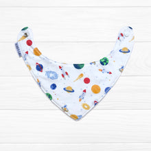 Cargar imagen en el visor de la galería, Babero bandana planetas
